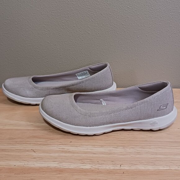 Skechers GOGA Max GOwalk Lite Women's Ballet Flat Sneaker Size 6.5 - Picture 2 of 7